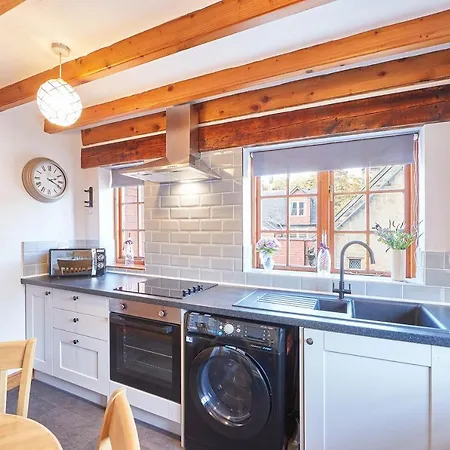 Host & Stay - Oldcorn Cottage Whitby Extérieur photo